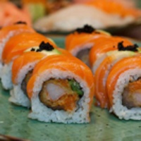 Суши глаза. Dragon Roll sushi. Философия роллы. Суши дракон лай. Red Dragon Roll.